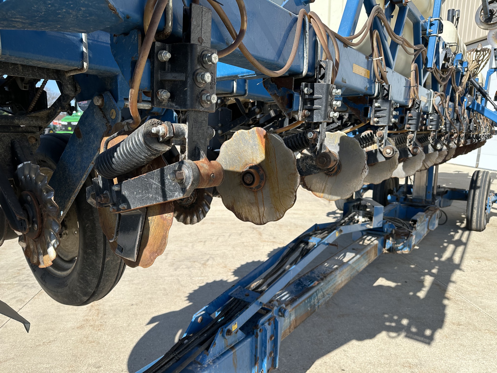 2006 Kinze 3650 Image 15