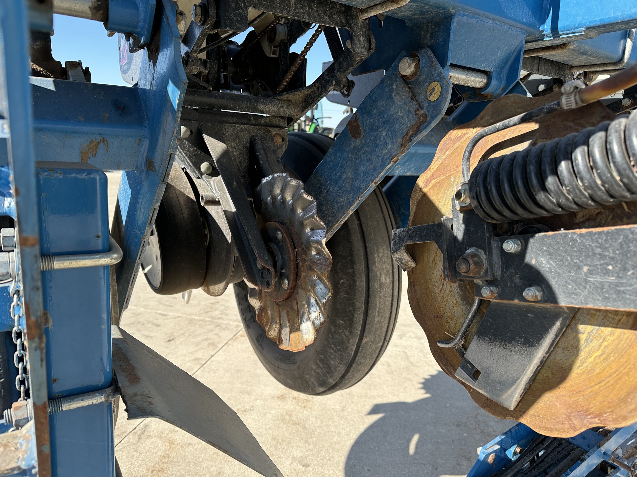 2006 Kinze 3650 Image 16