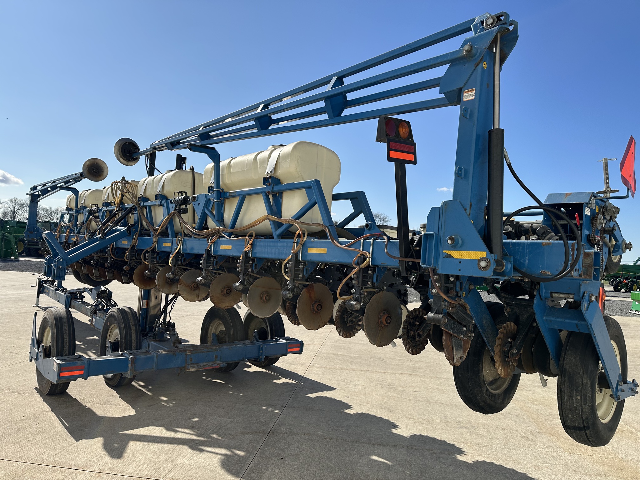 2006 Kinze 3650 Image 19