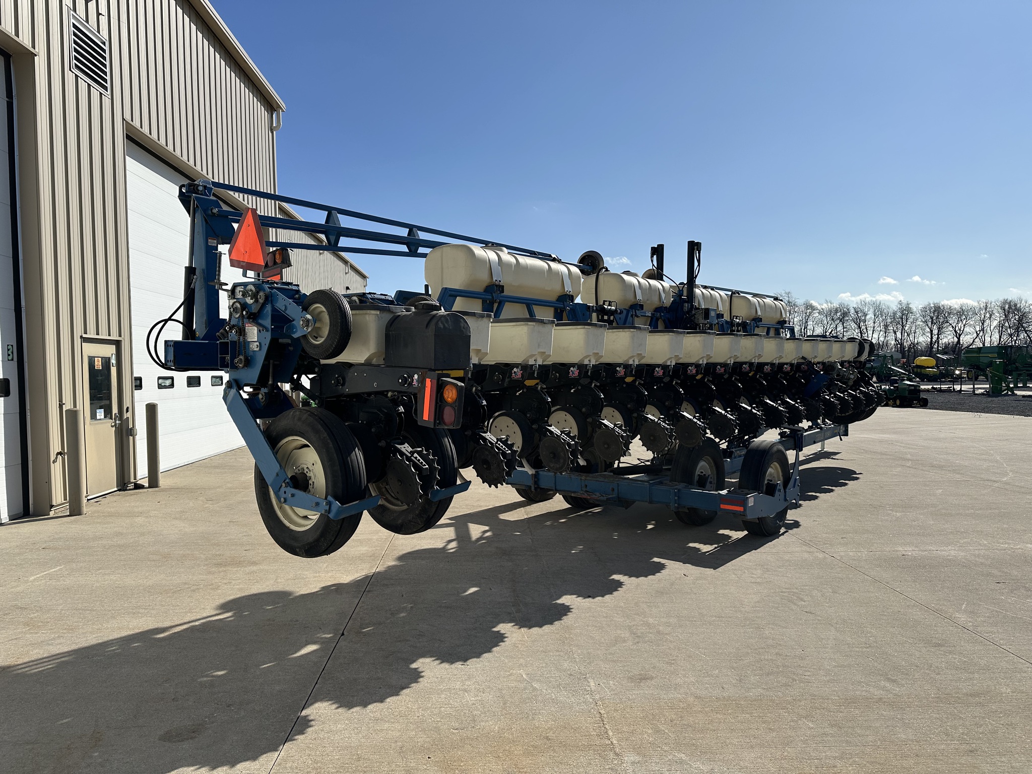 2006 Kinze 3650 Image 6