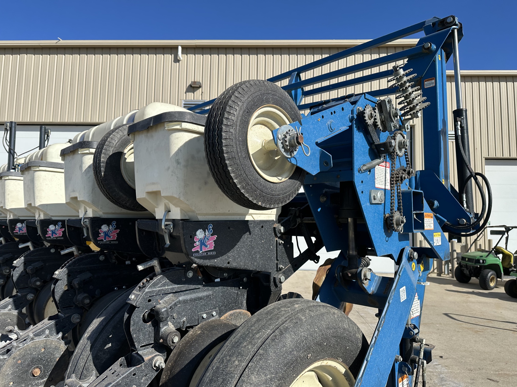 2006 Kinze 3650 Image 22