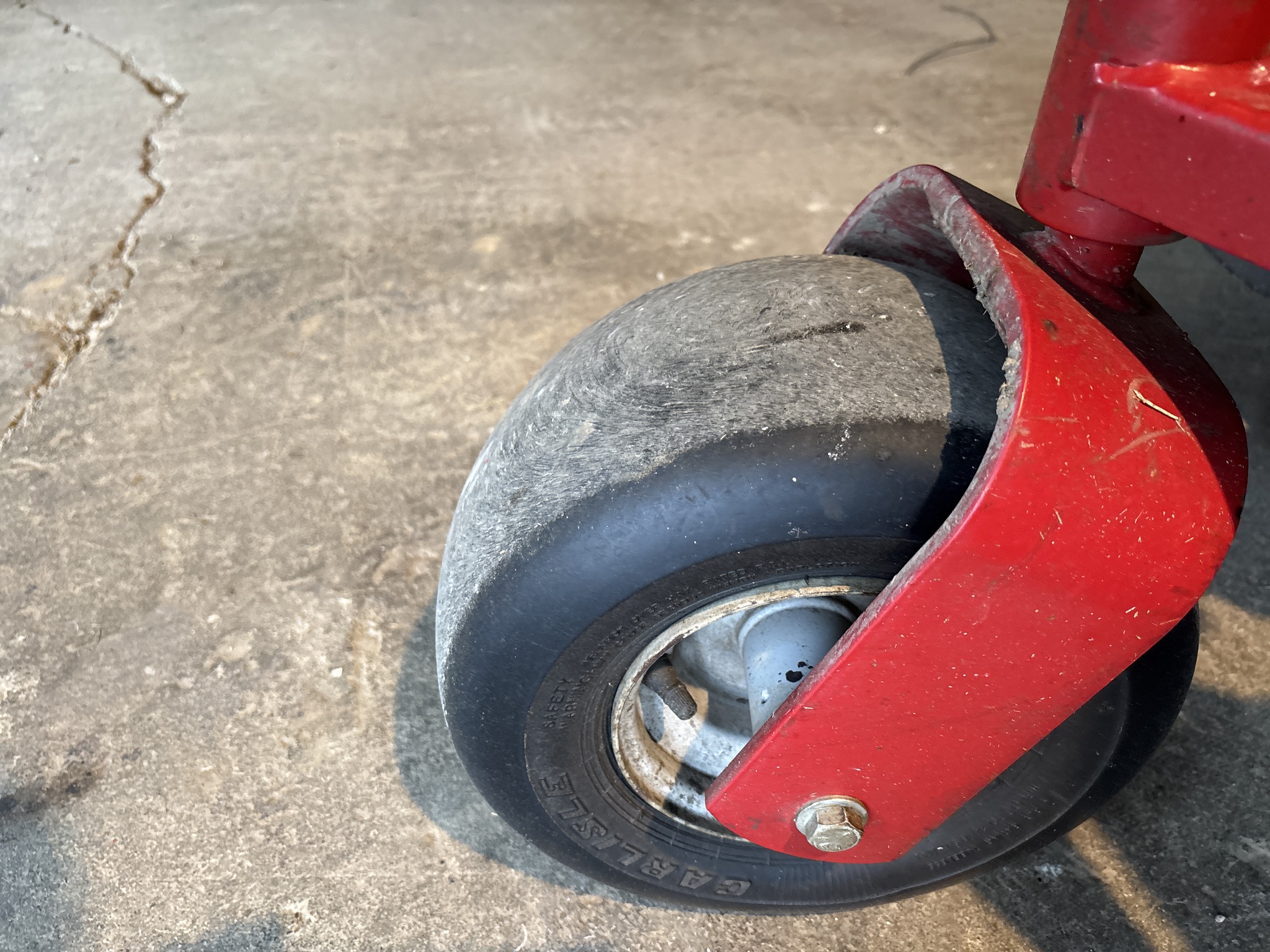 Used 2015 Ferris IS3200Z Zero Turn Mowers at Koenig Equipment in Urbana, OH - PhotoXL10