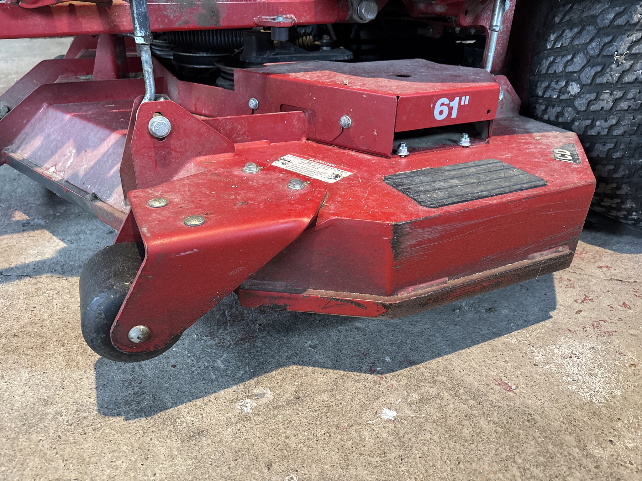 Used 2015 Ferris IS3200Z Zero Turn Mowers at Koenig Equipment in Urbana, OH - PhotoXL22