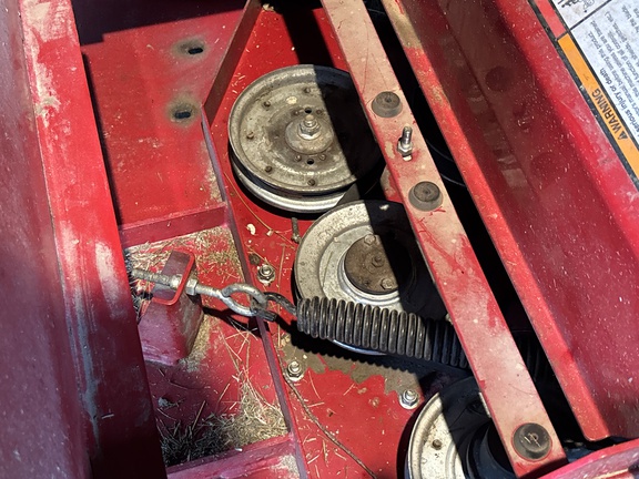 Used 2015 Ferris IS3200Z Zero Turn Mowers at Koenig Equipment in Urbana, OH - Photo20