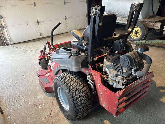 Used 2015 Ferris IS3200Z Zero Turn Mowers at Koenig Equipment in Urbana, OH - Photo7