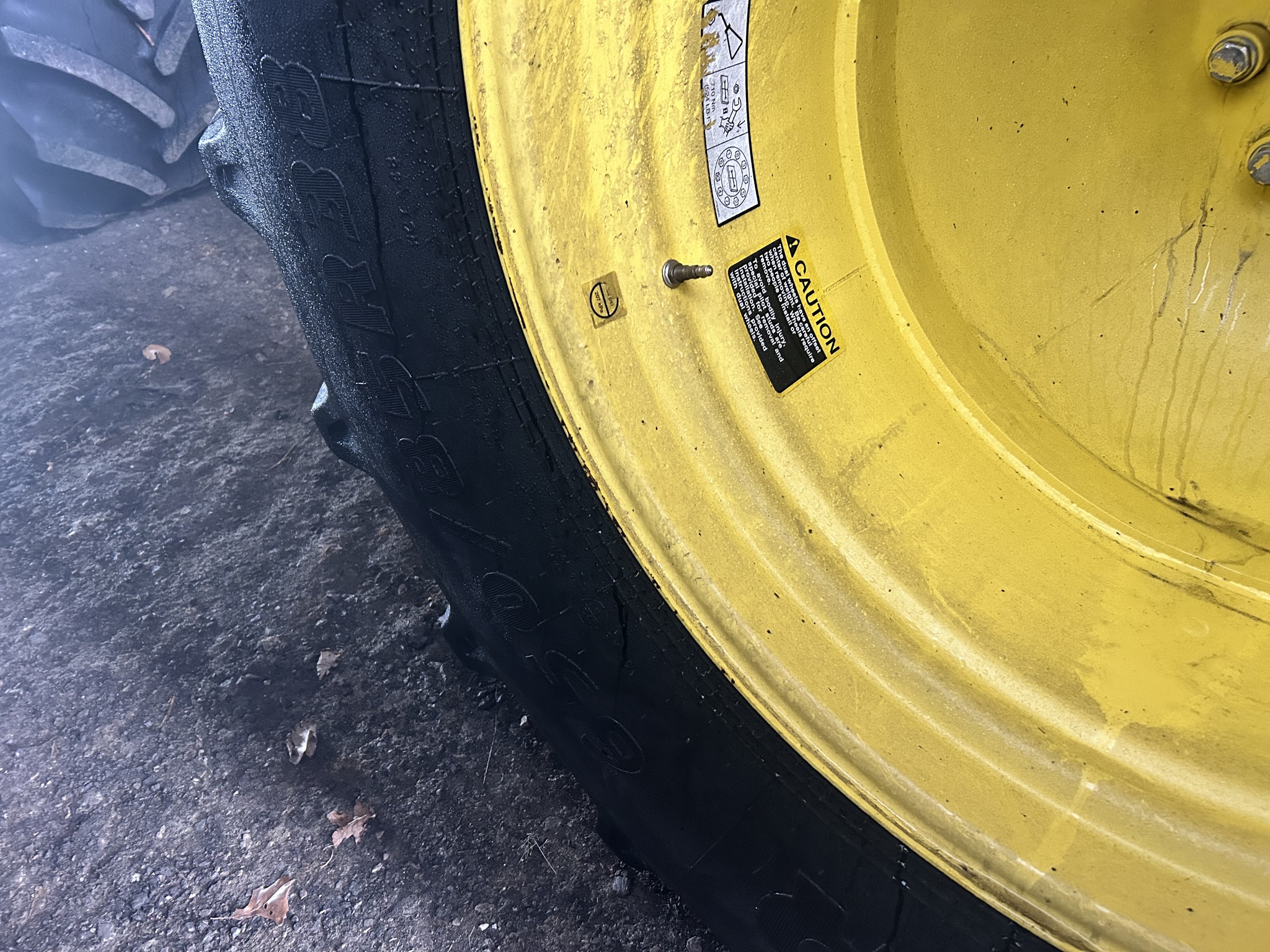 2015 John Deere S680 Image 9