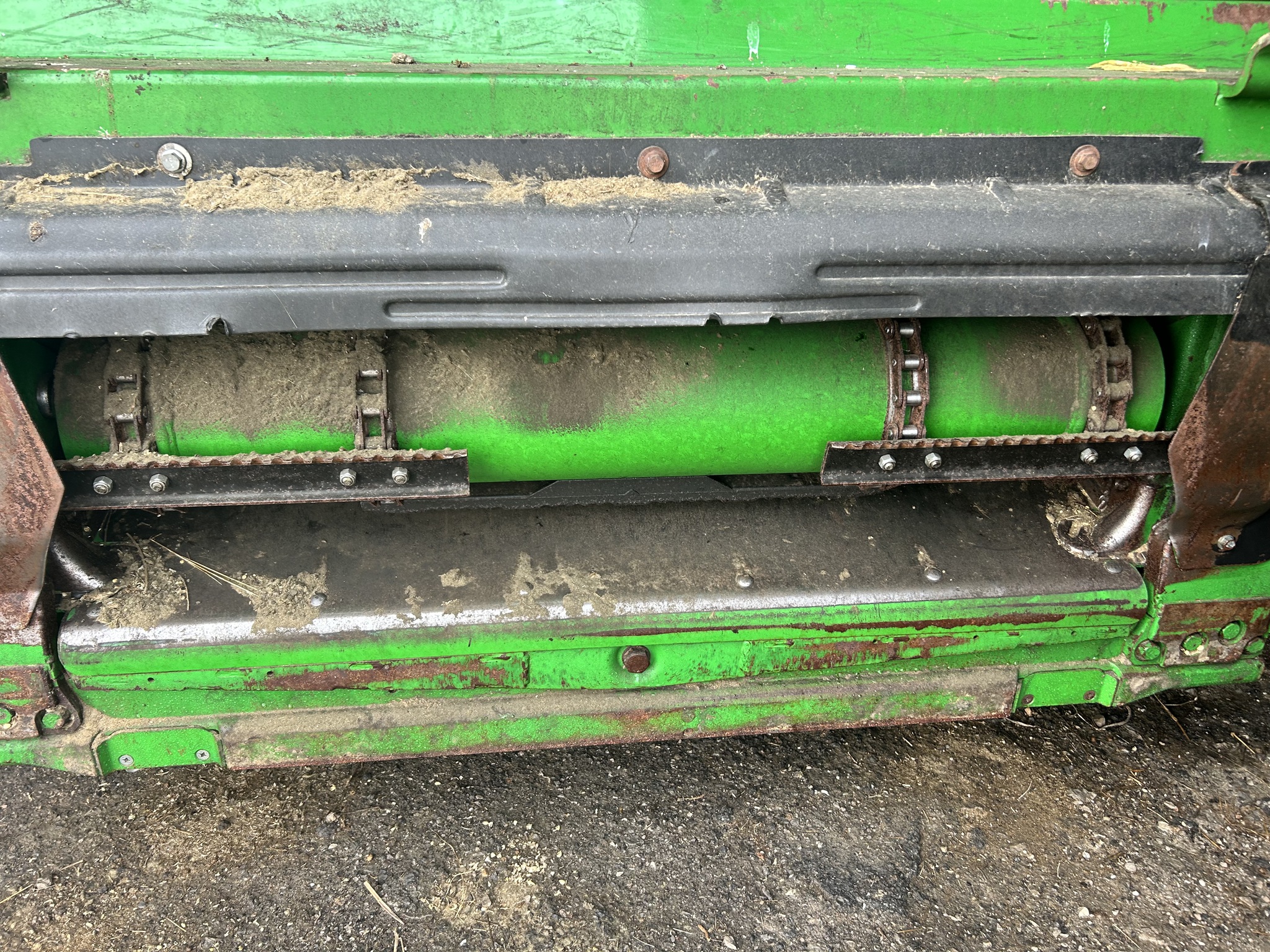 2015 John Deere S680 Image 6