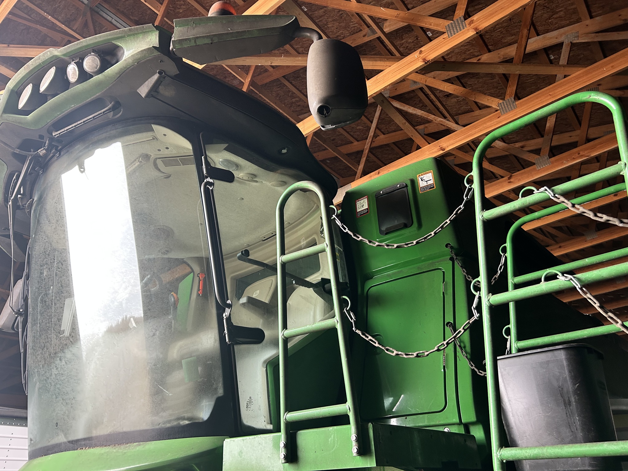 2015 John Deere S680 Image 3