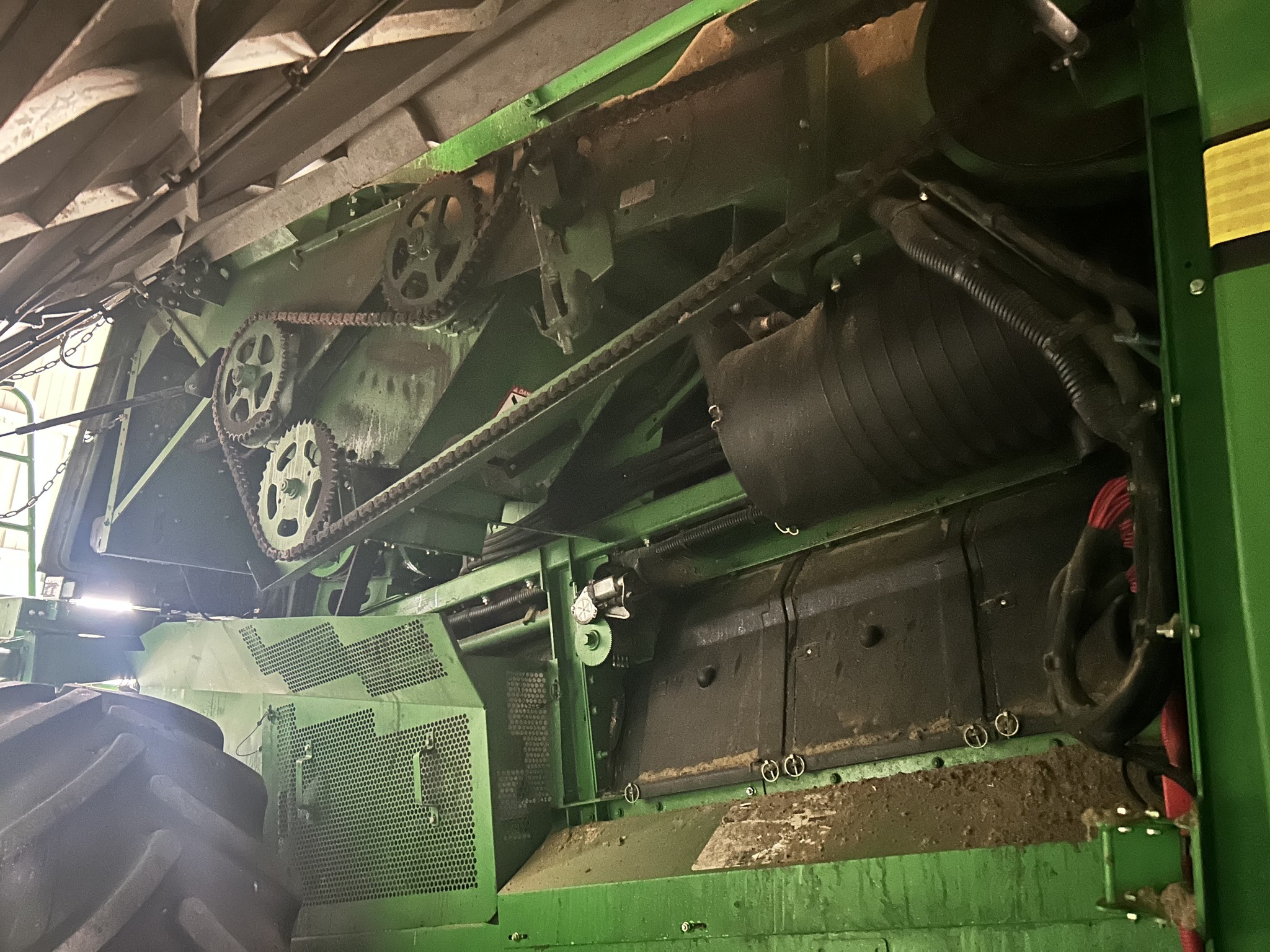 2015 John Deere S680 Image 12