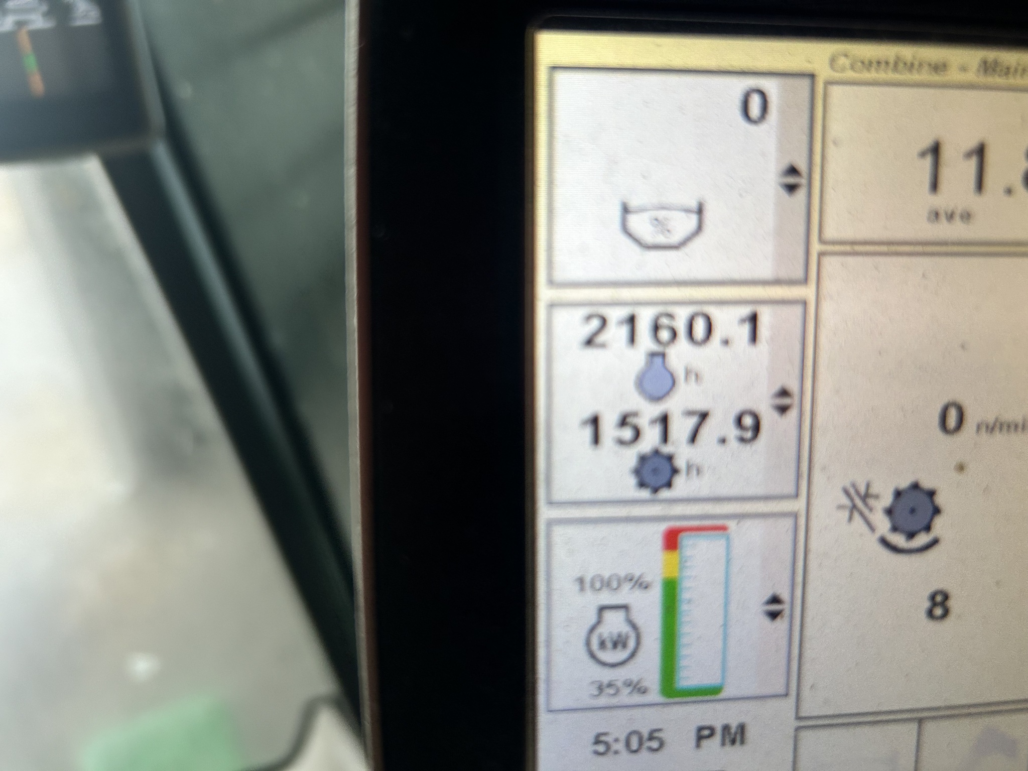 2015 John Deere S680 Image 24