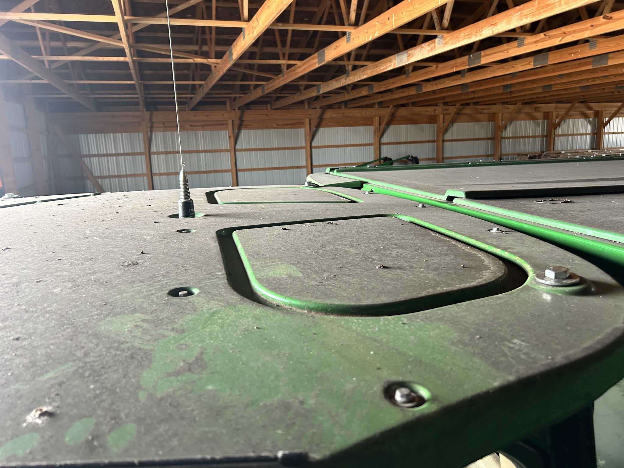 2015 John Deere S680 Image 20