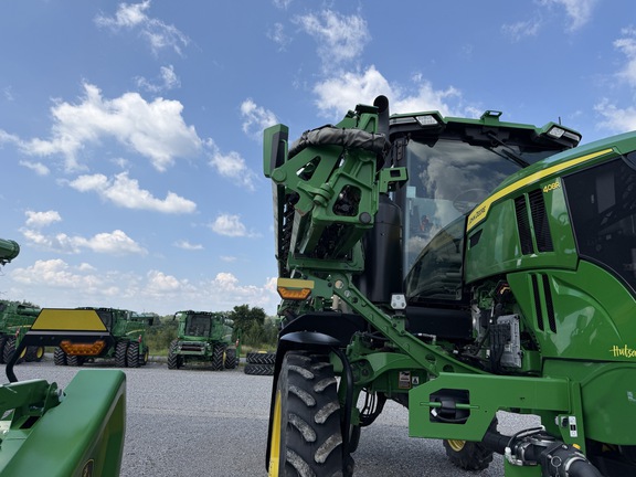 Photo of 2022 John Deere 408R