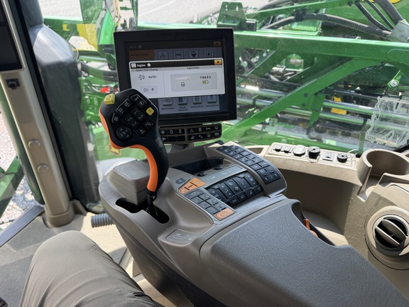 Photo of 2022 John Deere 408R