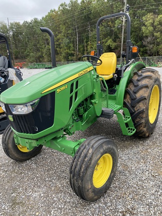 2022 John Deere 5055E Photo 1