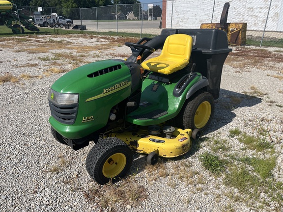  John Deere L130