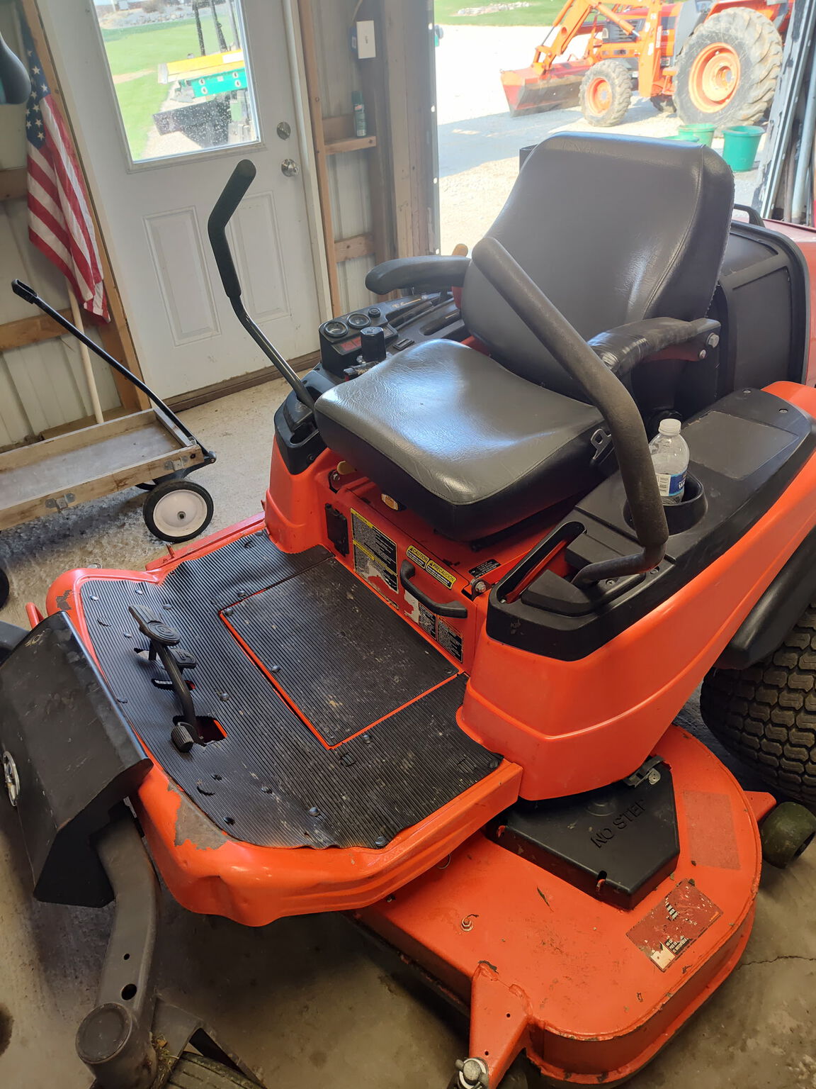 2010 Kubota ZD326 Image 2