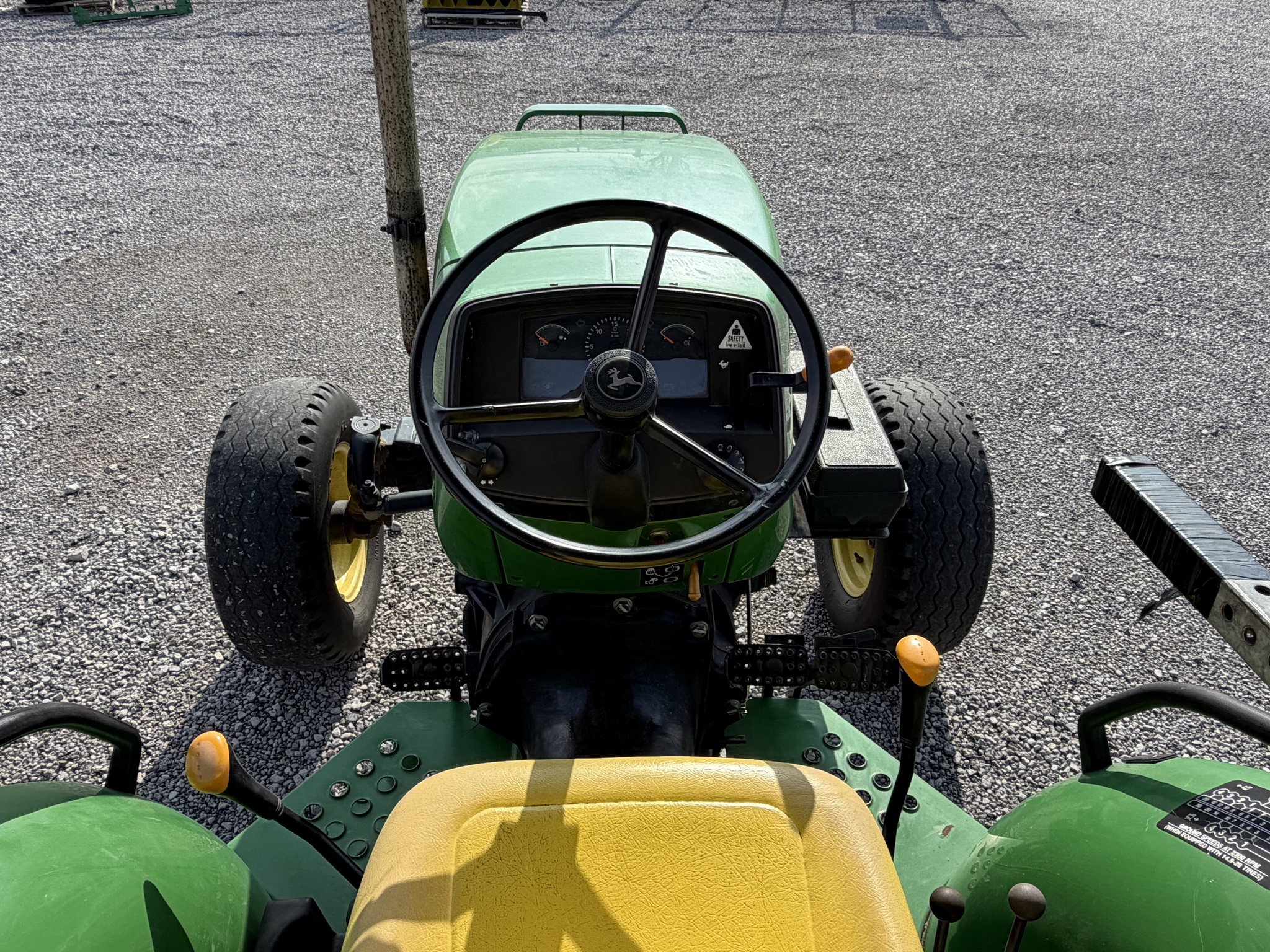 2004 John Deere 5105 Image 9