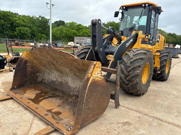 Photo of a 2019 John Deere 624L