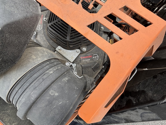 Used 2020 Scag SCZ61V-36BV Zero Turn Mowers at Koenig Equipment in Greenville, OH - Photo9