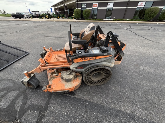 Used 2020 Scag SCZ61V-36BV Zero Turn Mowers at Koenig Equipment in Greenville, OH - Photo6