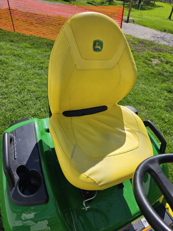  2021 John Deere X580 at Heritage Tractor in Pontiac, IL