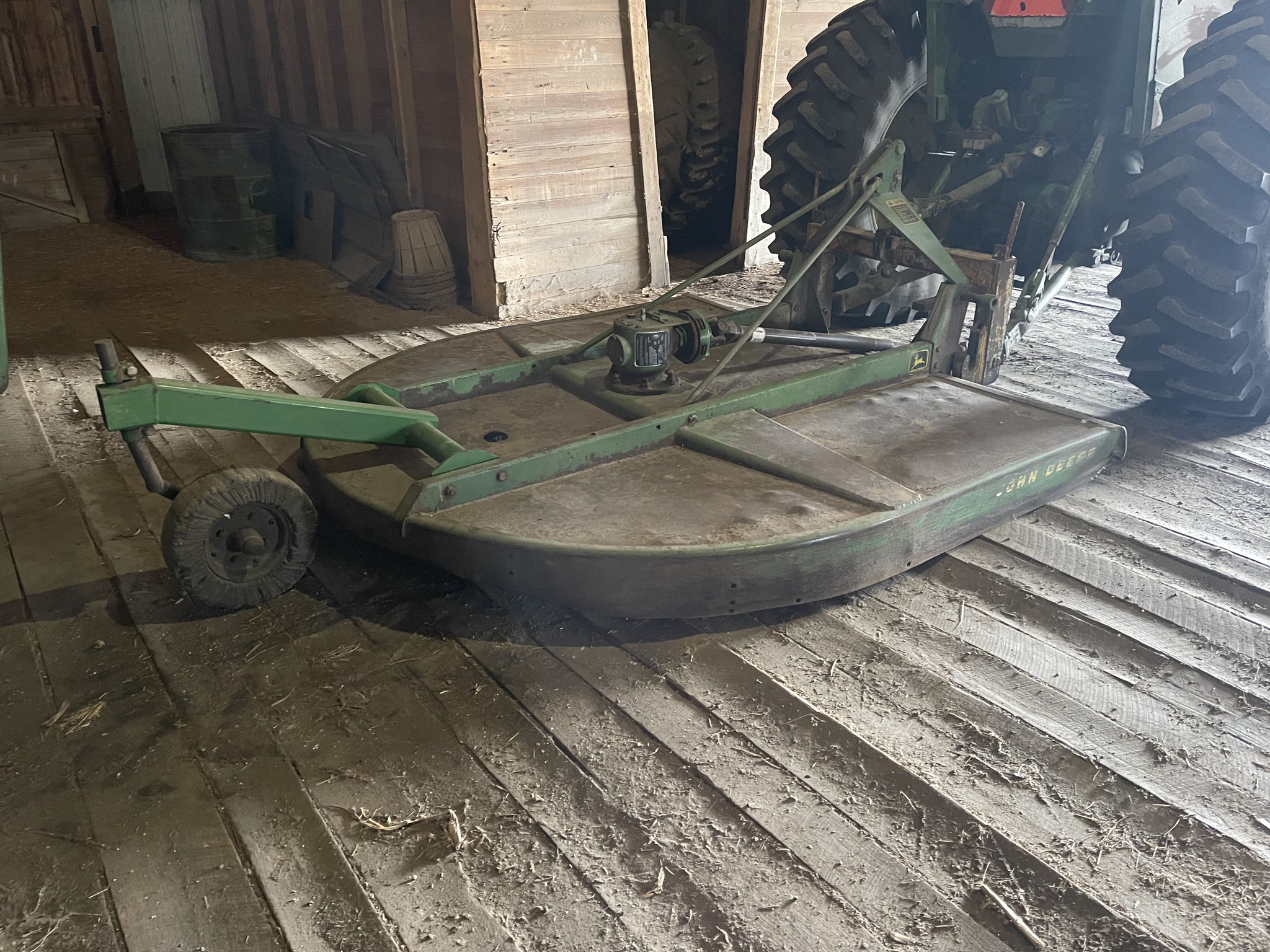 John Deere 709 Image 2