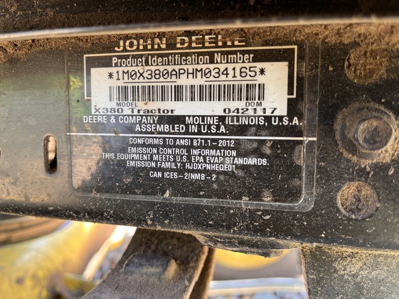 2017 John Deere X380 - Photo23