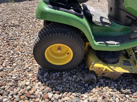 2017 John Deere X380 - Photo11