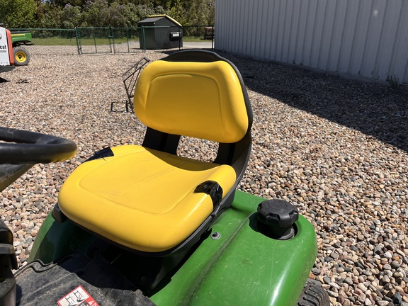 2017 John Deere X380 - Photo15