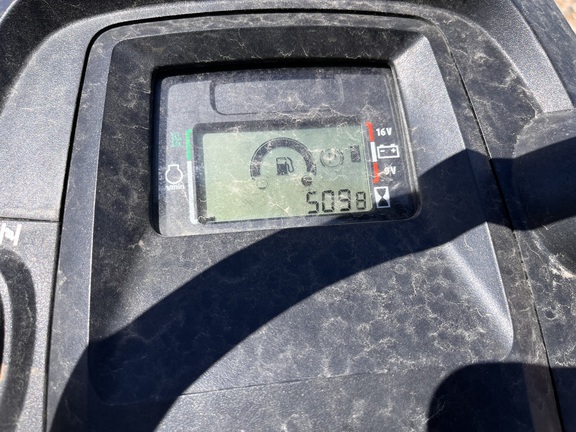2017 John Deere X380 - Photo19