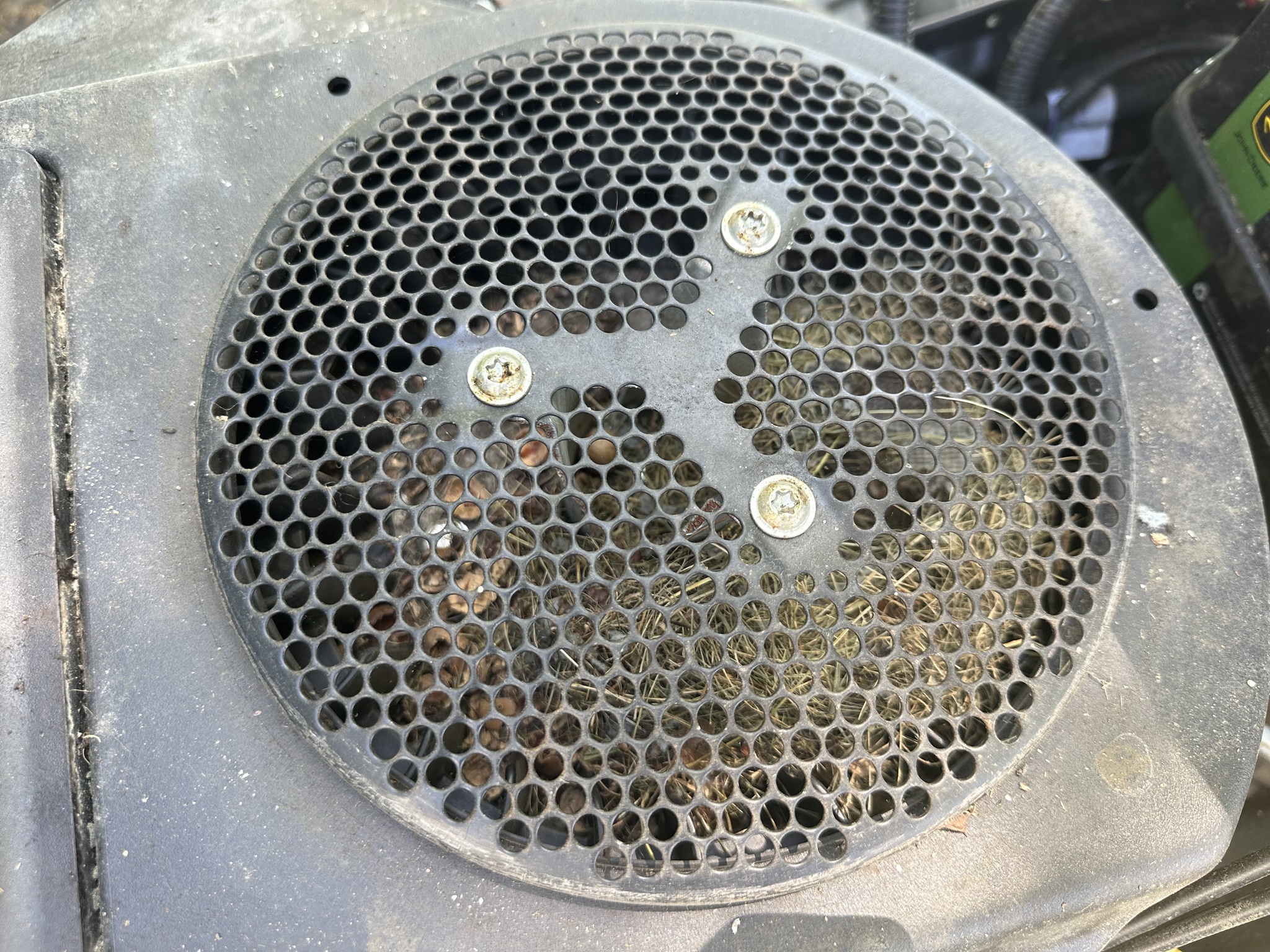 2019 John Deere X390 Image 8