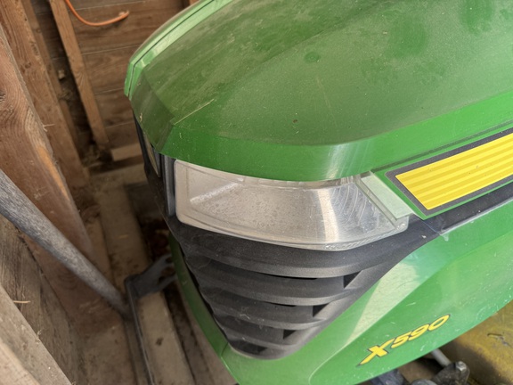 2017 John Deere X590 - Photo3