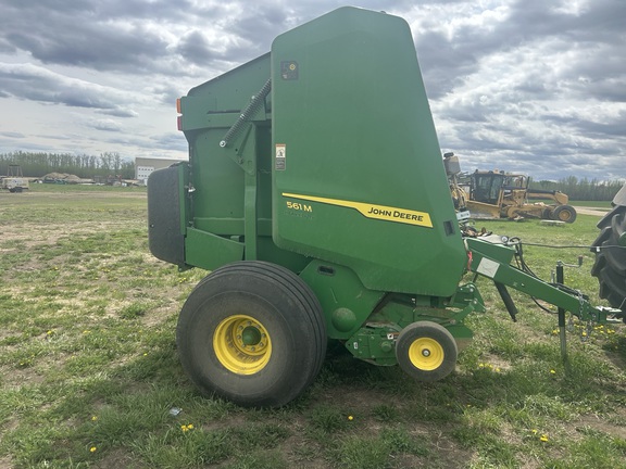 Used 2025 John Deere 561M Round Balers at Horizon Ag & Turf in Falher, AB - Photo2