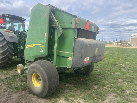 Used 2025 John Deere 561M Round Balers at Horizon Ag & Turf in Falher, AB - Photo3