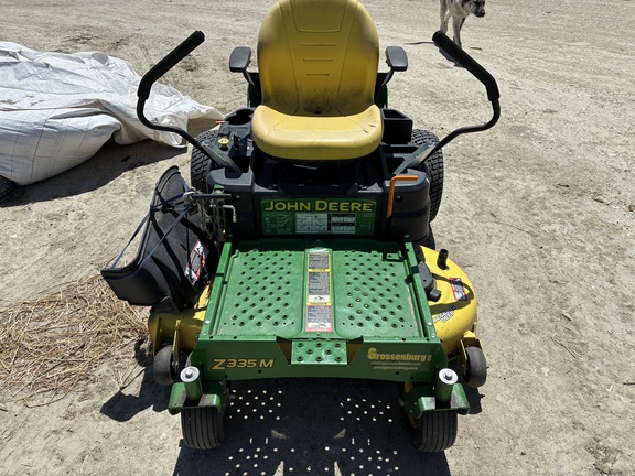 2019 John Deere Z335M (4th thumbnail)