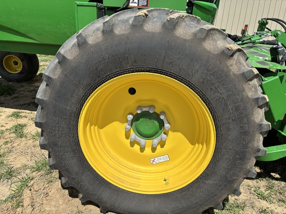 2024 John Deere W235R (12th thumbnail)