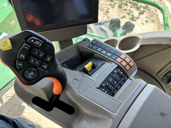 2024 John Deere W235R (18th thumbnail)