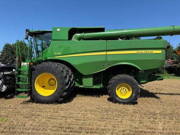 Photo of 2023 John Deere S770