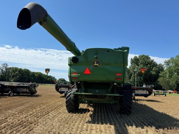 Photo of 2023 John Deere S770