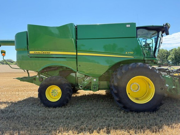 Photo of 2023 John Deere S770