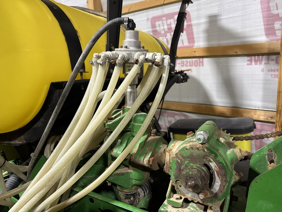Used 2005 John Deere 1760 Planters: Drawn at Koenig Equipment in Anna, OH - Photo12