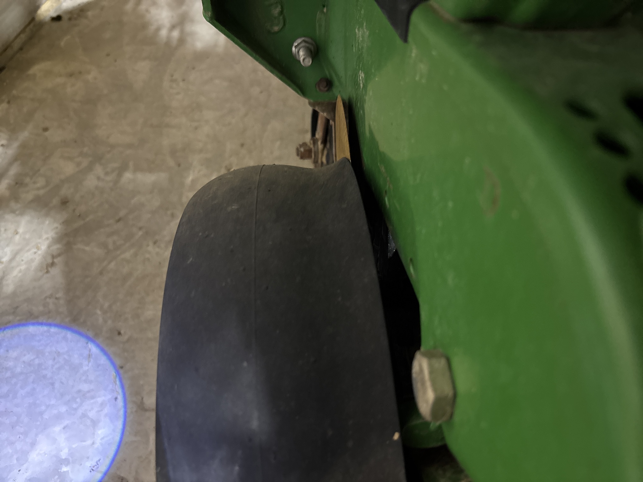 Used 2005 John Deere 1760 Planters: Drawn at Koenig Equipment in Anna, OH - PhotoXL22