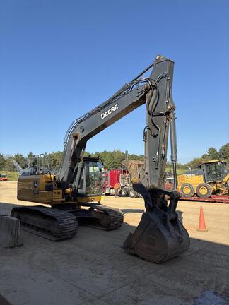 2023 John Deere 200G