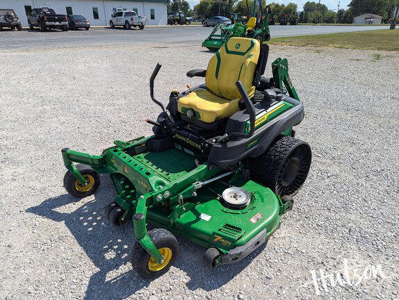 Photo of 2025 John Deere Z960M