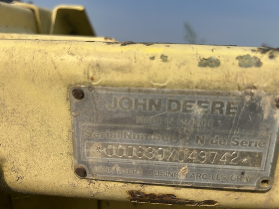 Photo of 1994 John Deere 6810