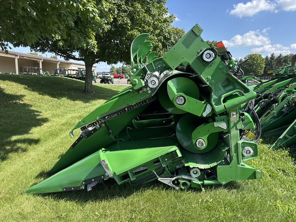 Used 2026 John Deere CF 12 Corn and Row Crop headers at Koenig Equipment in Urbana, OH - Photo1