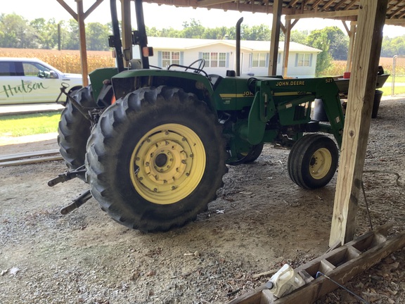 Photo of 1999 John Deere 5510