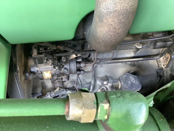 Photo of 1999 John Deere 5510