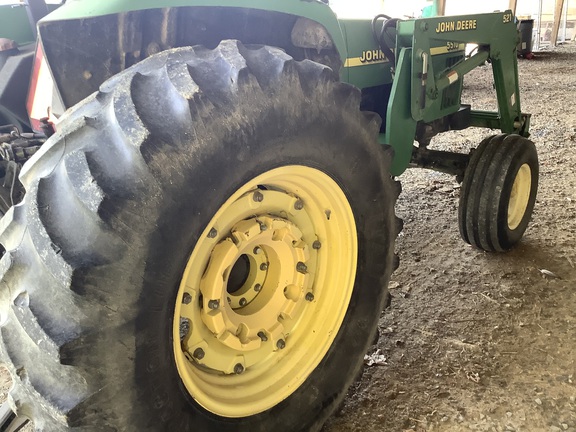 Photo of 1999 John Deere 5510