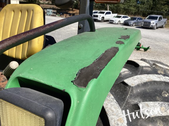 Photo of 1999 John Deere 5510